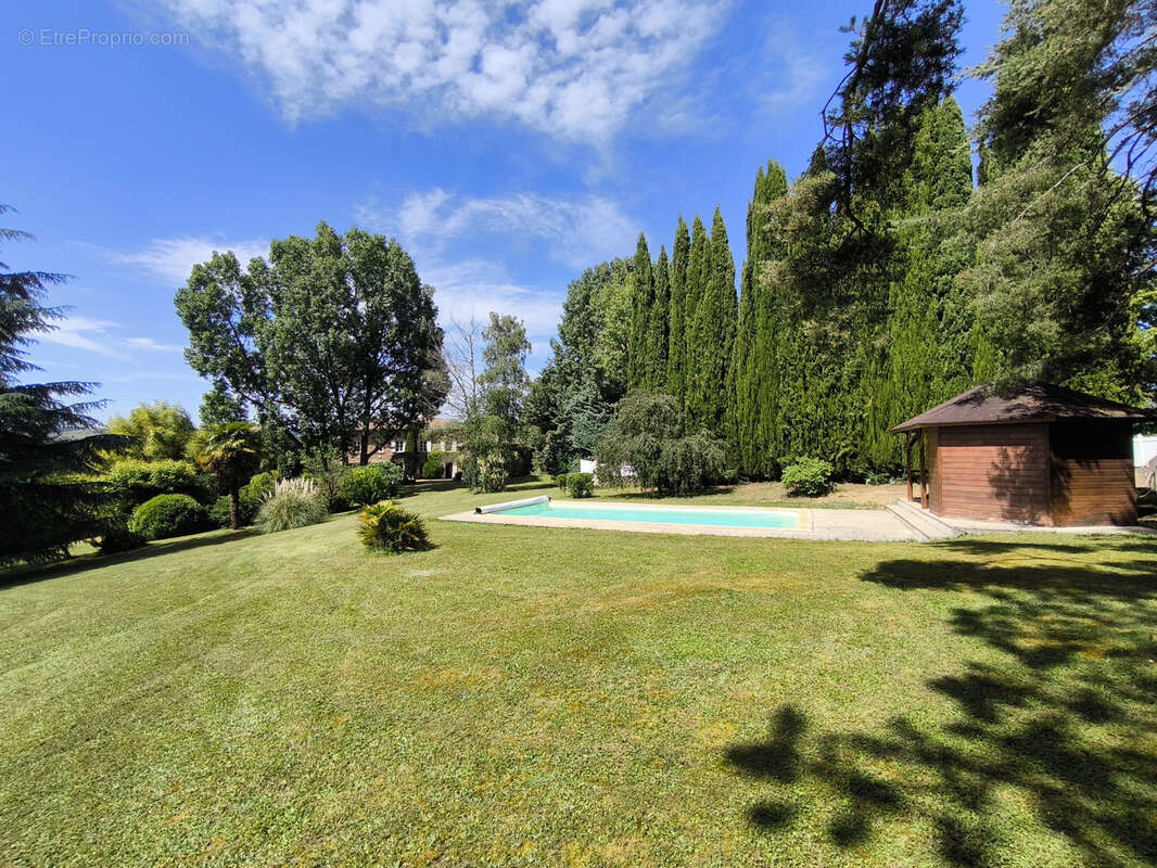 Drome des collines. bien d'exception. restaure en totalite sur 220m2. parc arbore 5000m2. piscine . dependance - photo 3