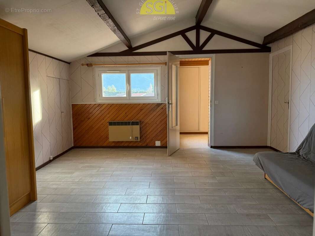 Maison à SAINT-GENIS-DES-FONTAINES