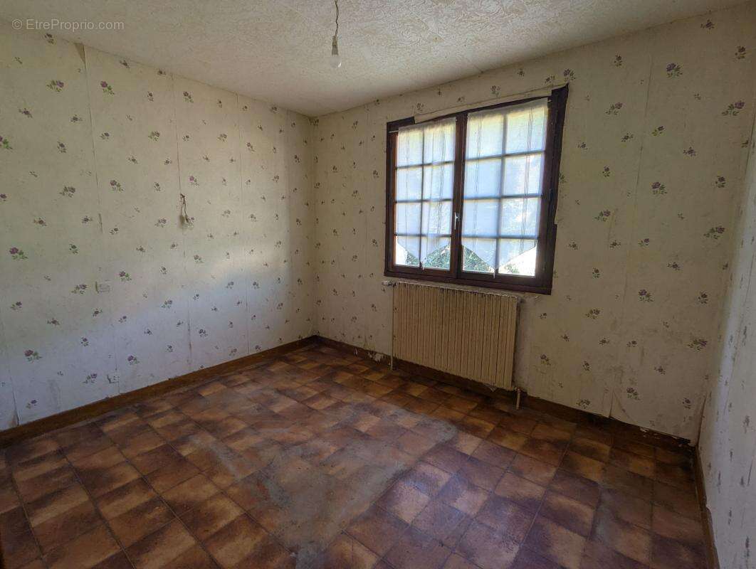 Maison de 72 m² avec potentiel de 115 m², 2 chambres, a vendre proche cuise-la-motte (60350) - - photo 7