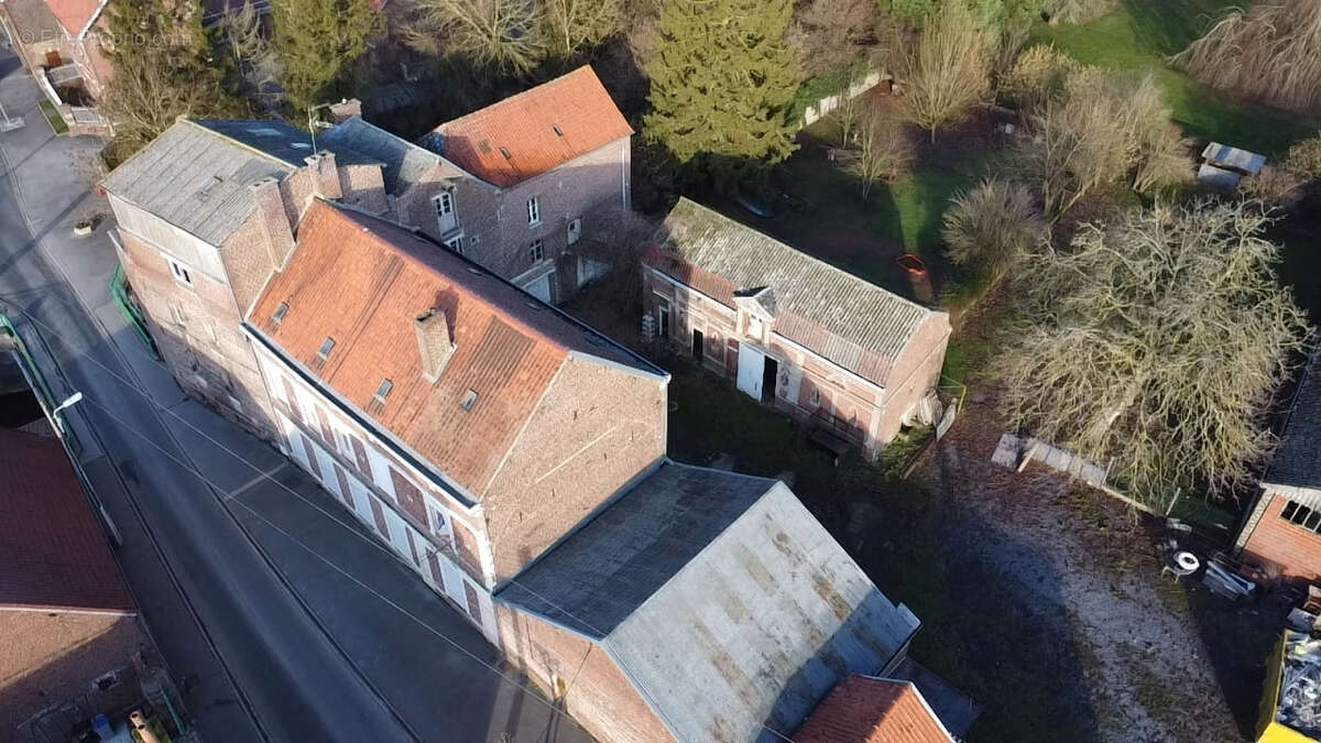 Maison à MONCHAUX-SUR-ECAILLON