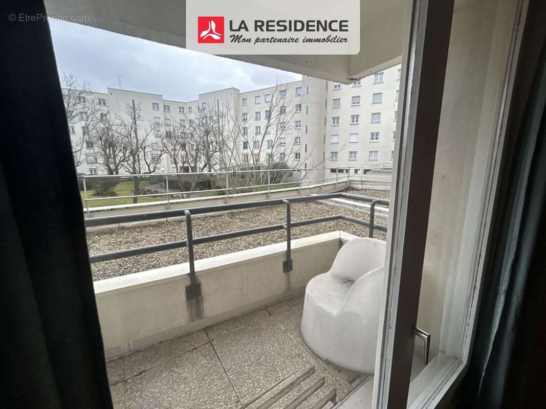 Appartement à MONTIGNY-LE-BRETONNEUX