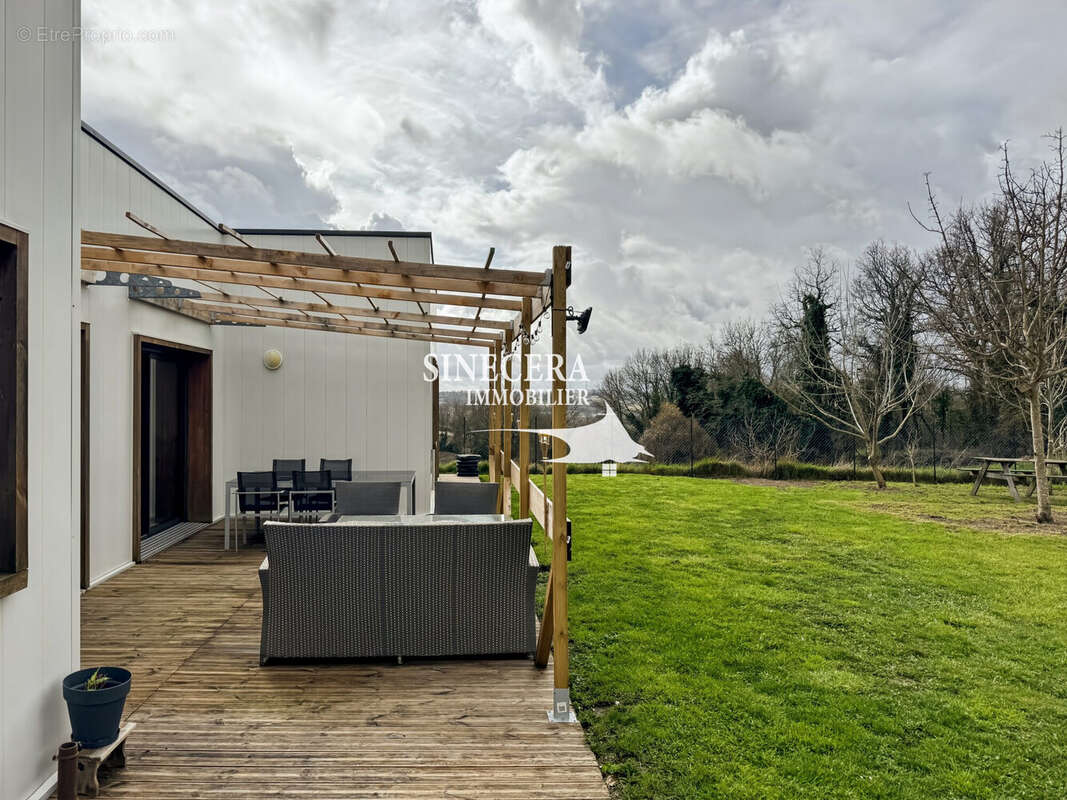 Maison 220 m² à Villetoureix  - photo 5