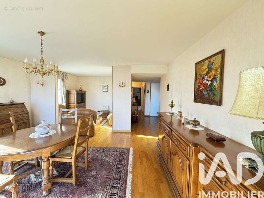 Photo 9 - Appartement à MANTES-LA-JOLIE