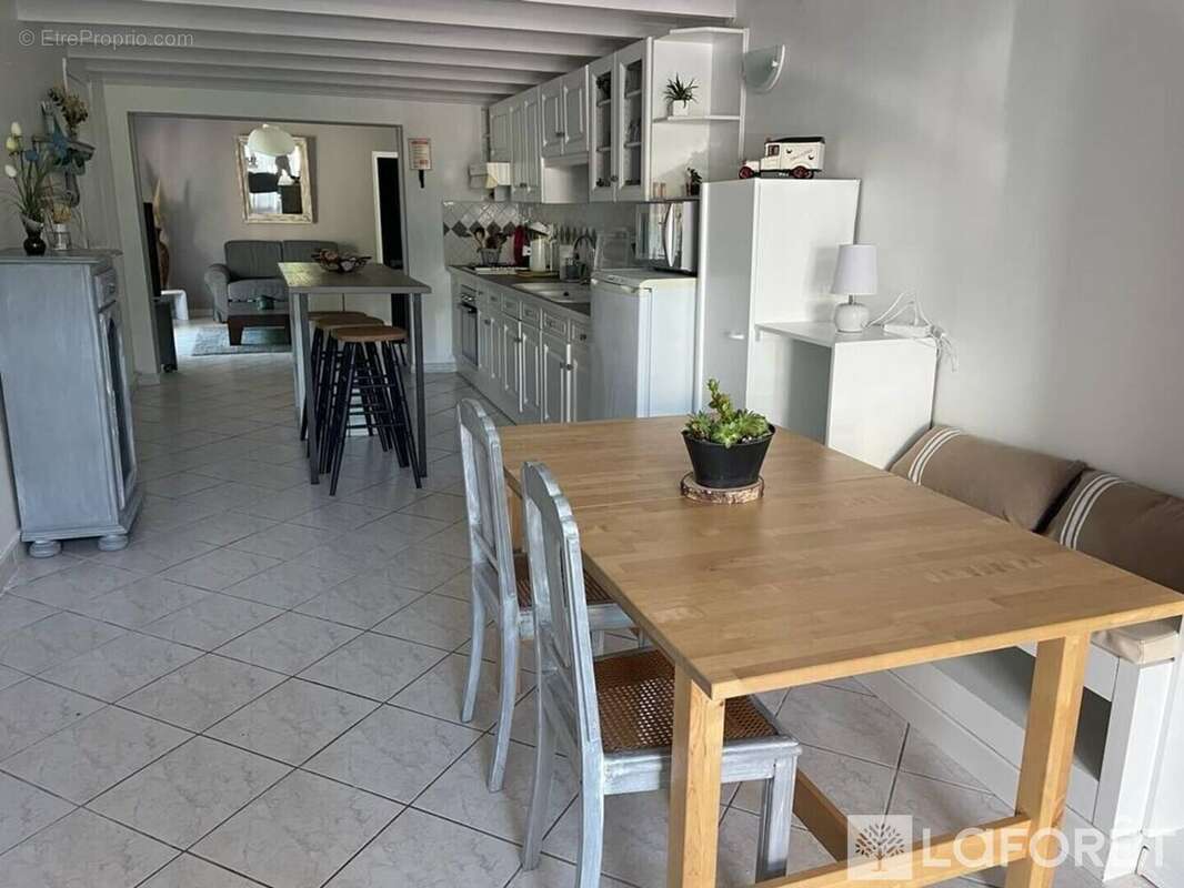 Maison à FONTCOUVERTE