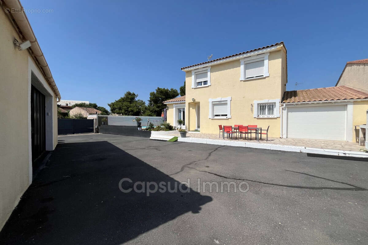 Maison 138 m² à Serignan  - photo 2