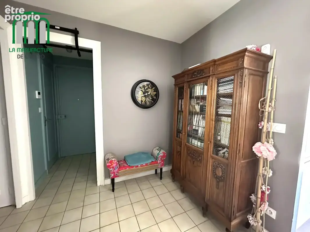 Appartement de type F6 de 140.14 m² - 4 chambres - 2 balcons - cave - normes PMR / Saint-etienne Anatole France - photo 32
