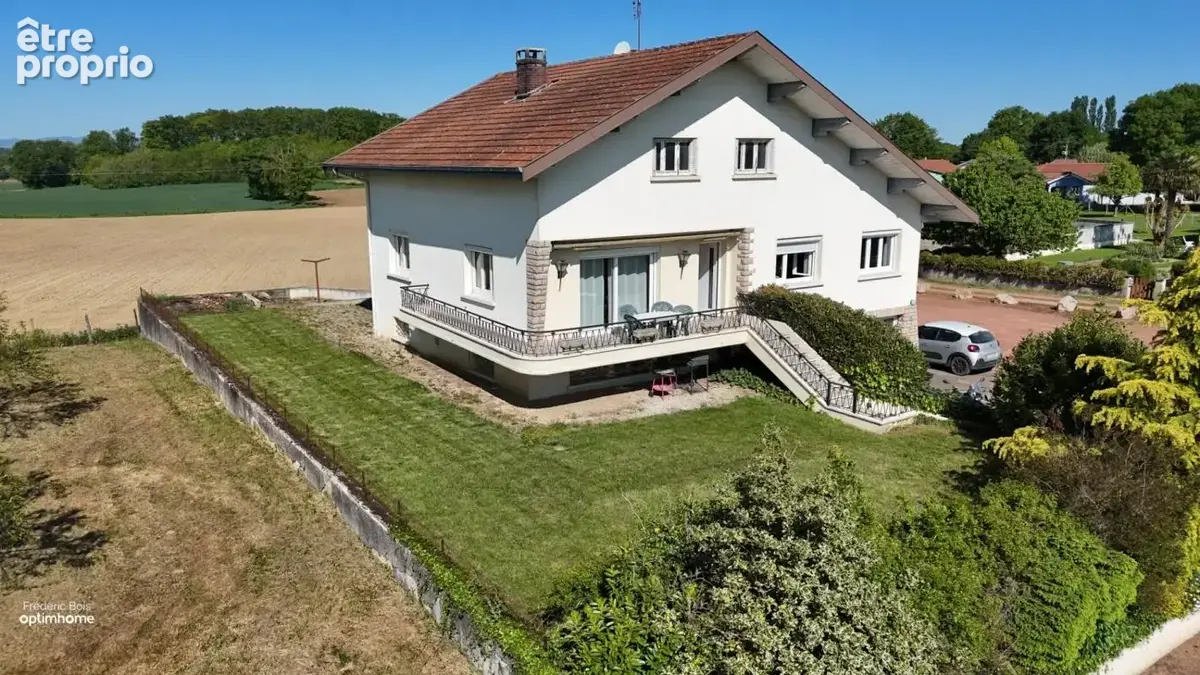 Maison à MONTREVEL-EN-BRESSE