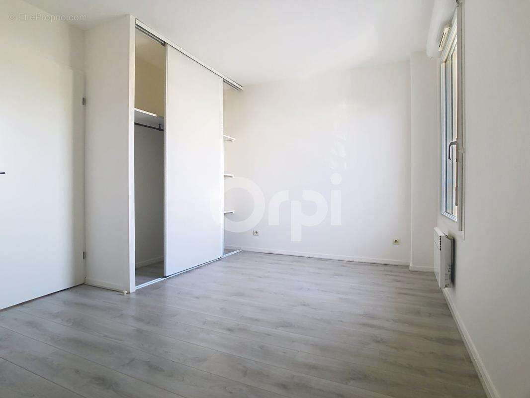 Maison à TERRASSON-LAVILLEDIEU