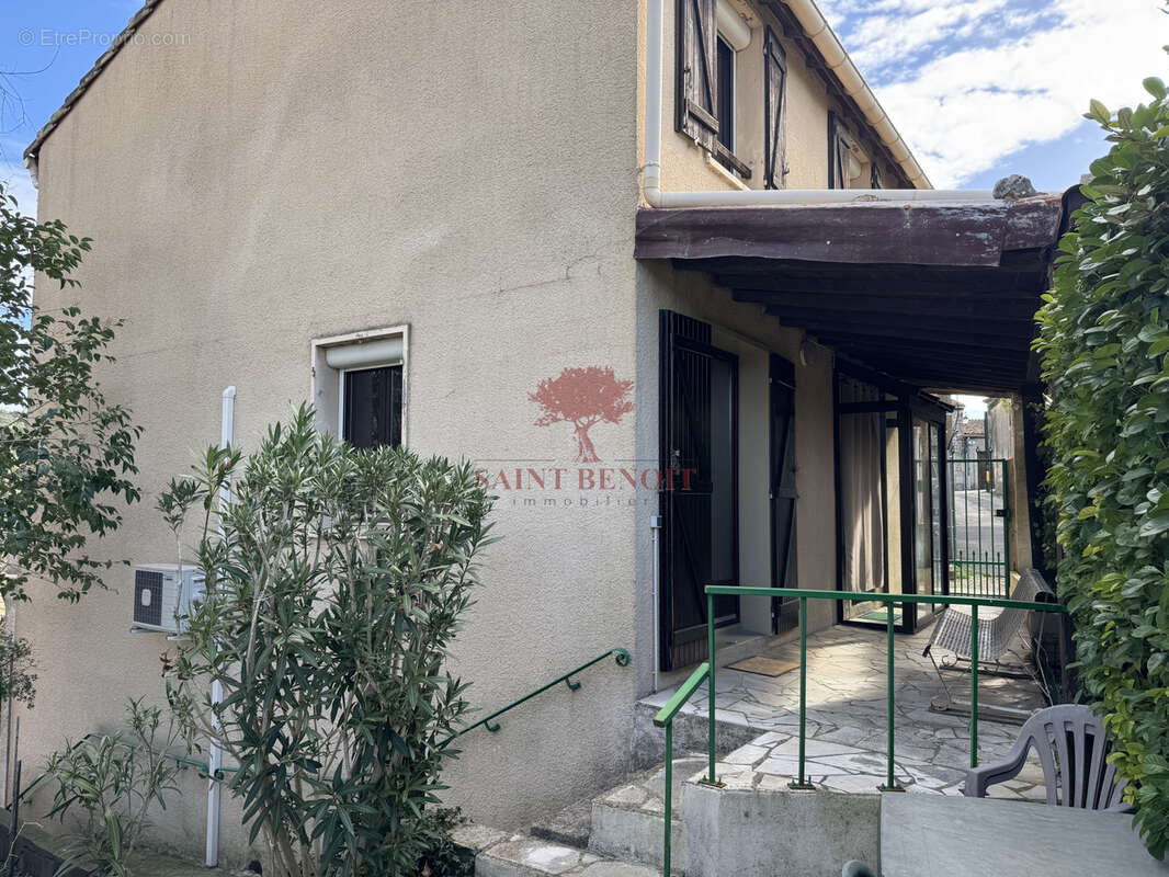 Maison à PUECHABON