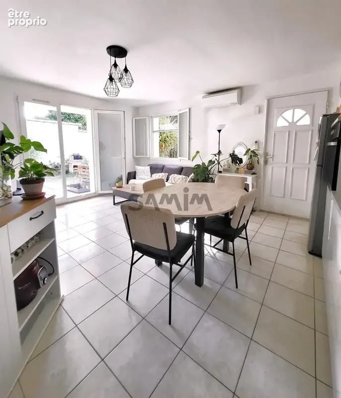 A vendre -  appartement de plain pied avec jardin et 2 place - photo 2