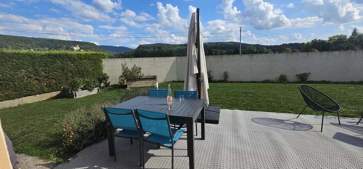 Maison à SAINT-JEAN-LE-VIEUX