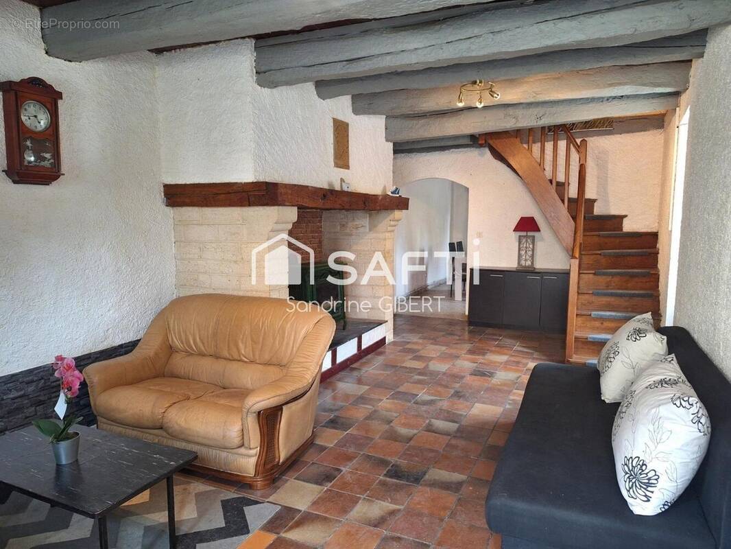 Photo 1 - Maison à THEDIRAC