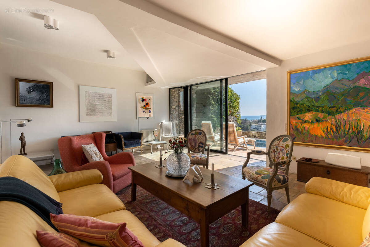 Maison à CAGNES-SUR-MER