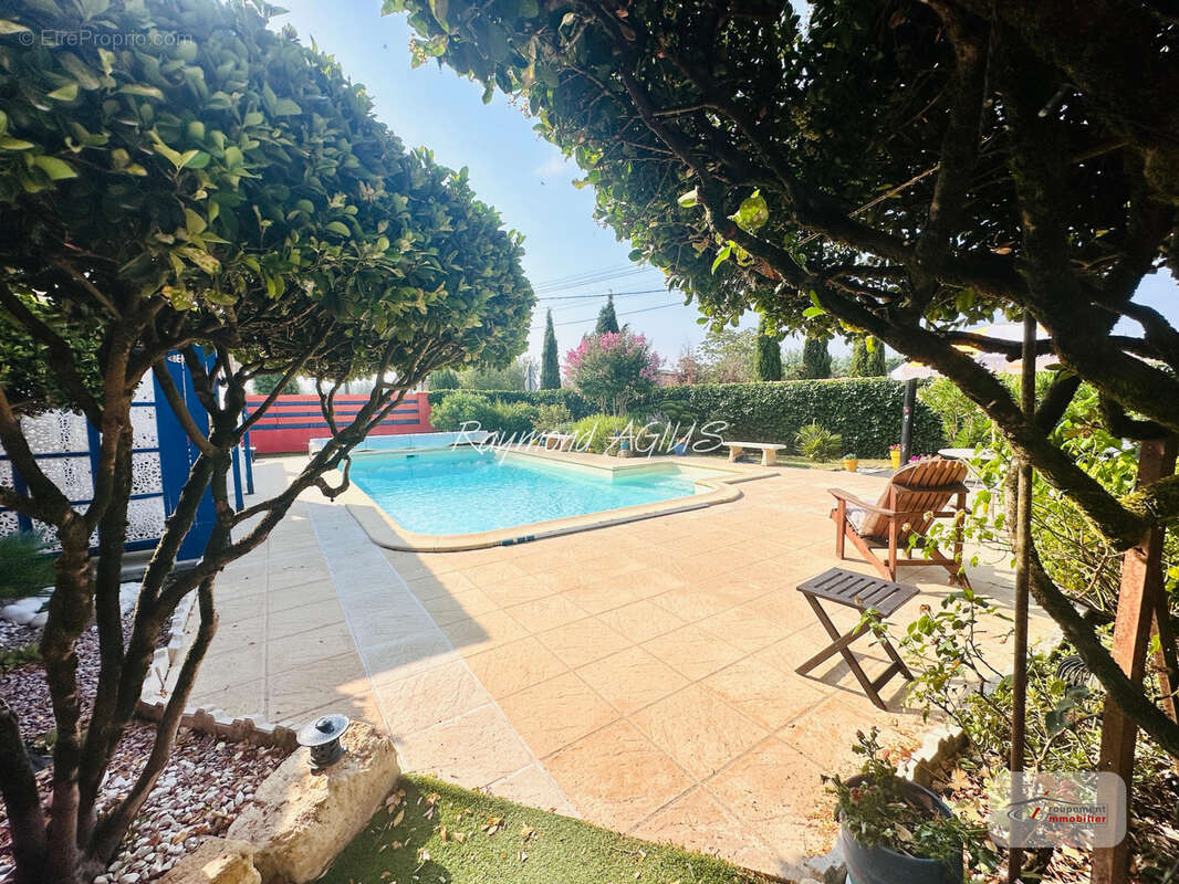 Charmante longère de vigneron avec studio, piscine et séchoir traditionnel - photo 47