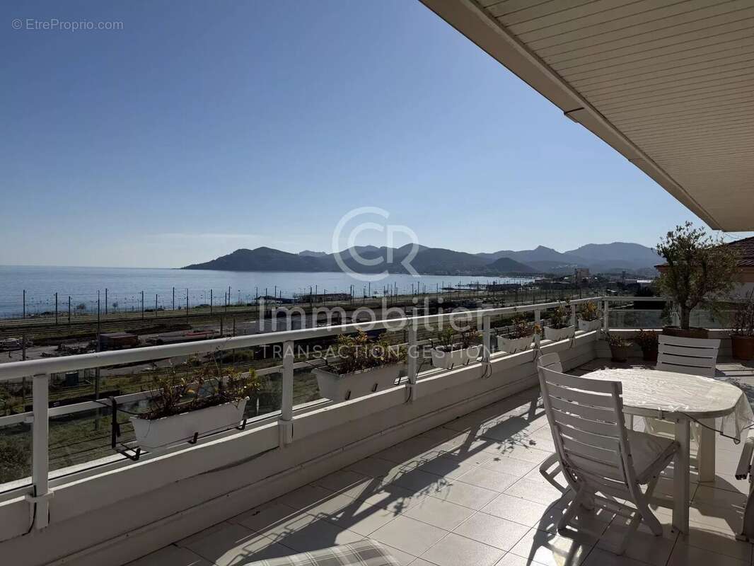 Appartement à CANNES