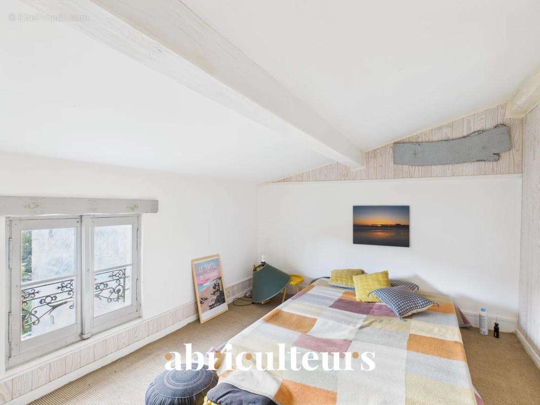 Maison avec jardin plein sud sans vis-à-vis en vente à Cognac (16100) - photo 12