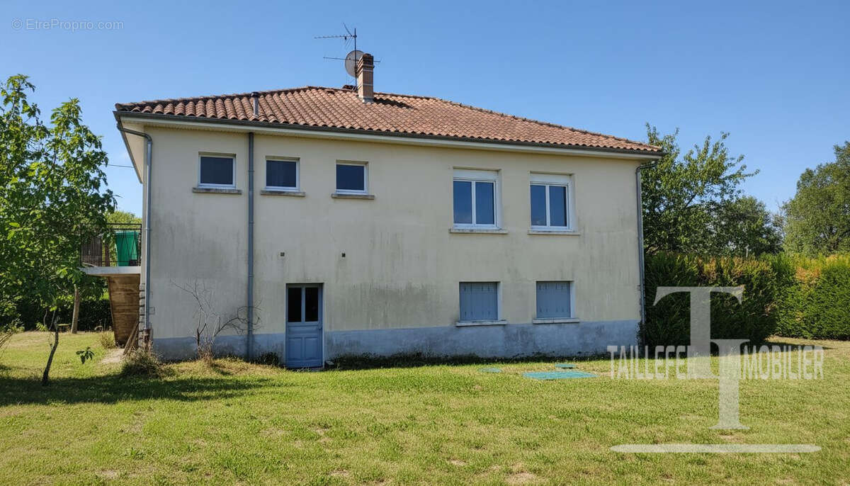 Maison 96 m² à Champs-Romain  - photo 3
