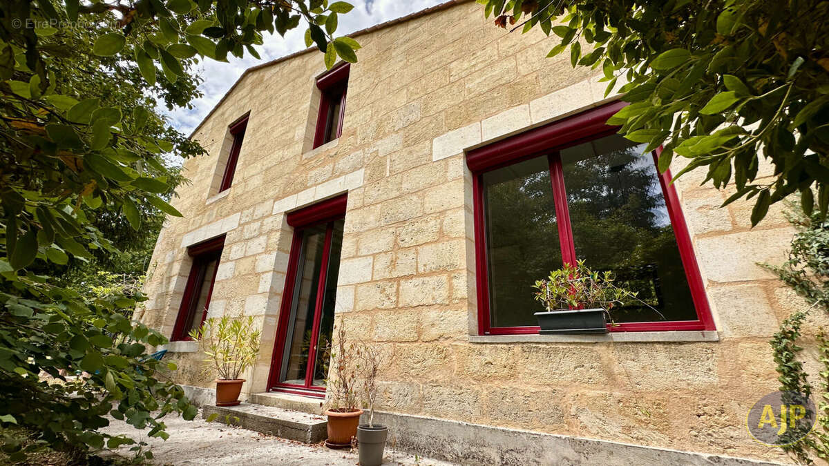 Maison pierre, 5 chambres et 1 bureau, Cussac le vieux ! - photo 16