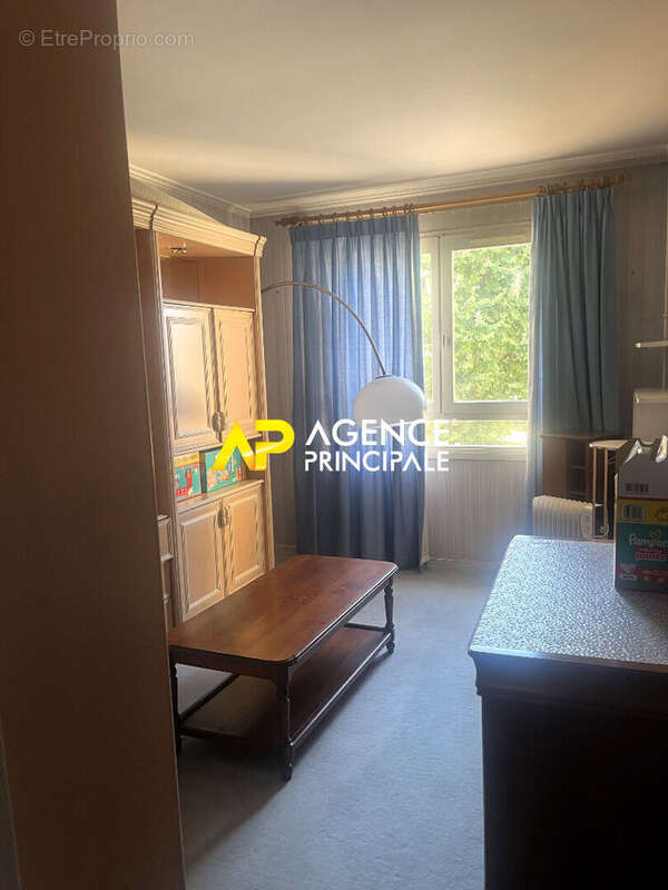 Appartement à SARTROUVILLE