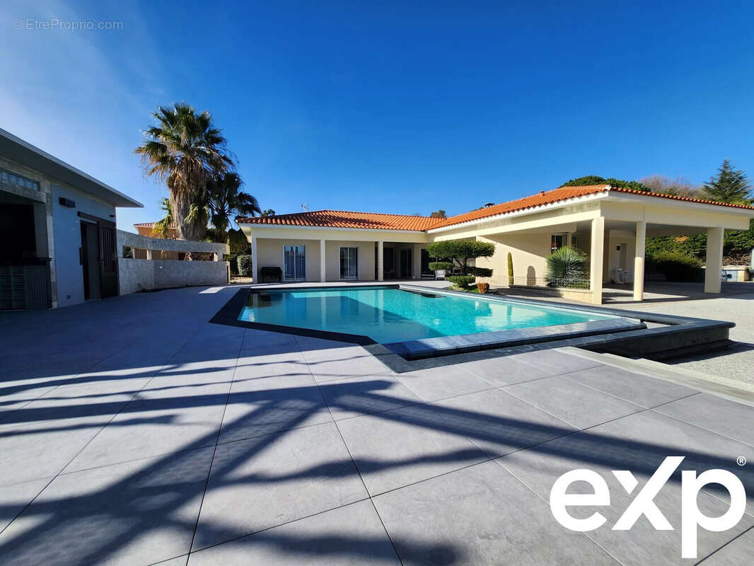 Maison à CORNEILLA-LA-RIVIERE