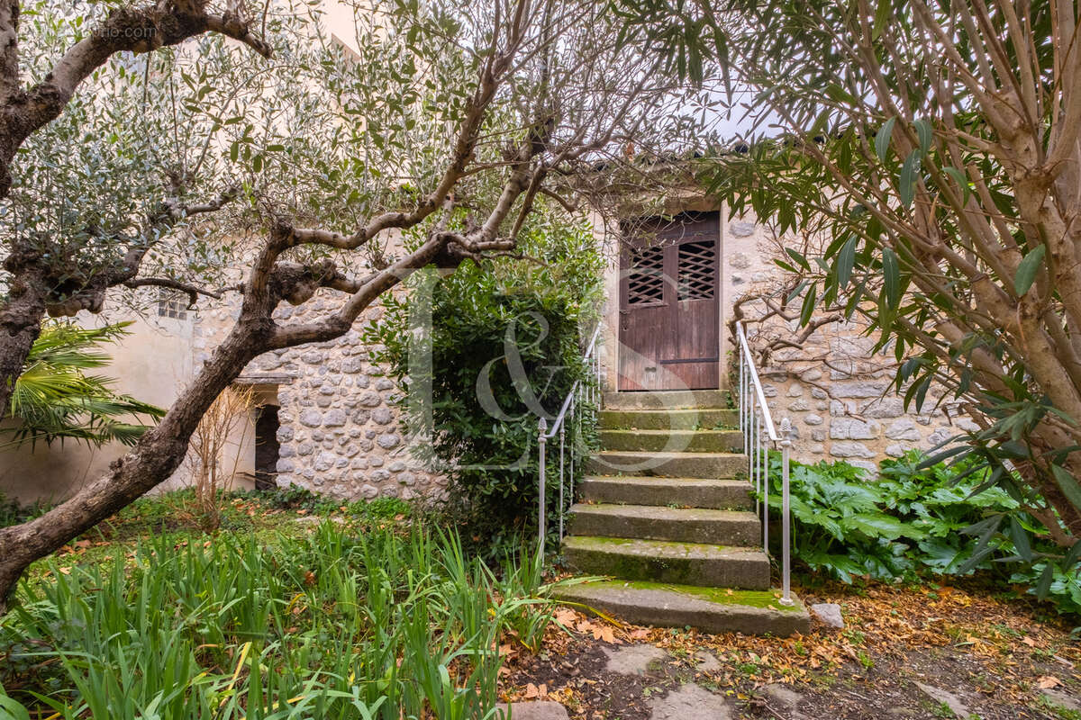 Maison à BUIS-LES-BARONNIES