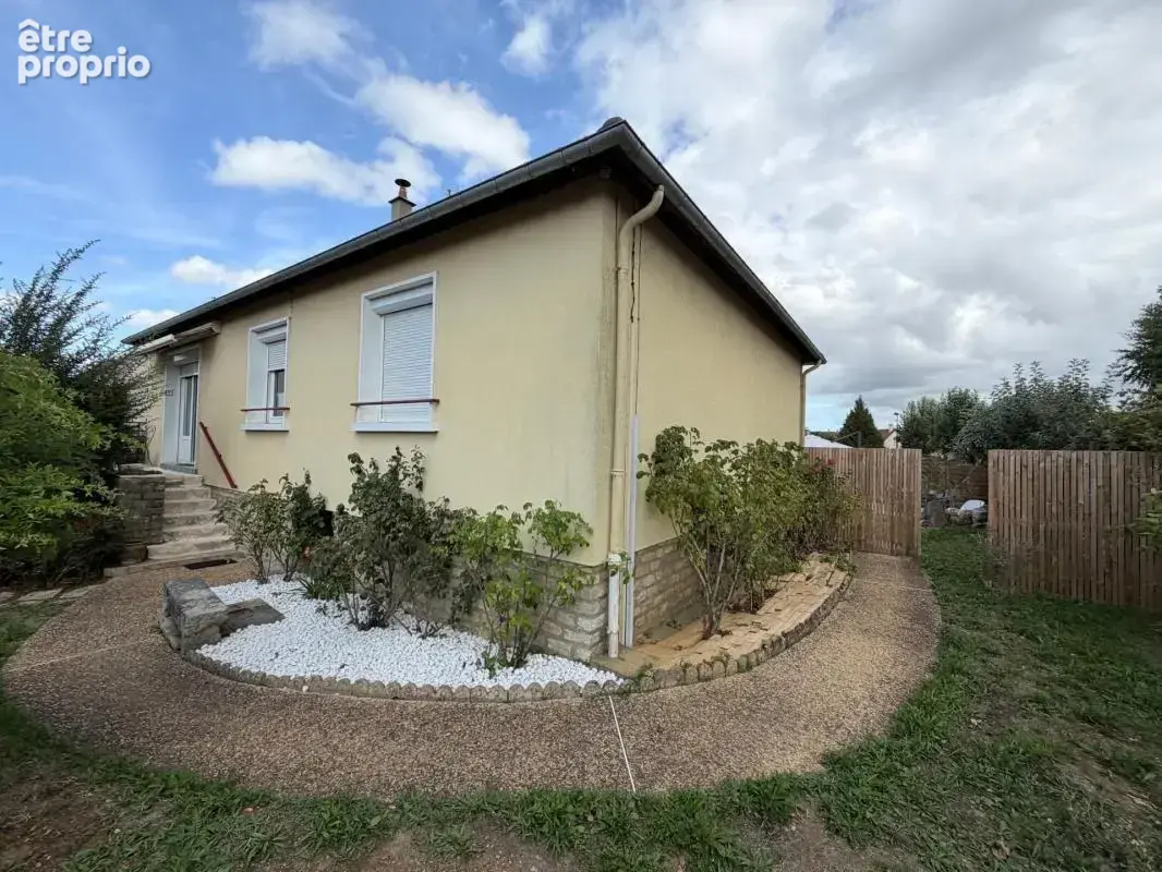 Maison 5 pièces 100 m² · à Saint-Germain-du-Corbeis · 100 m² · 242 500 €
