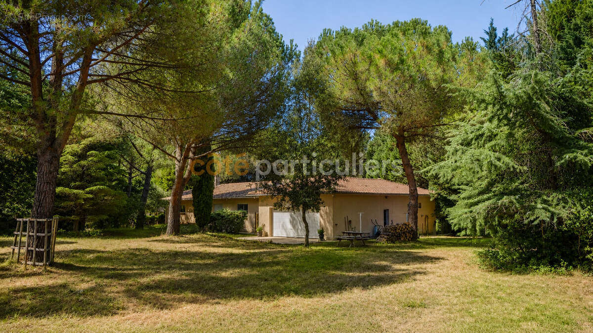 Maison d'architecte  de 250m2 à Ambres - photo 4