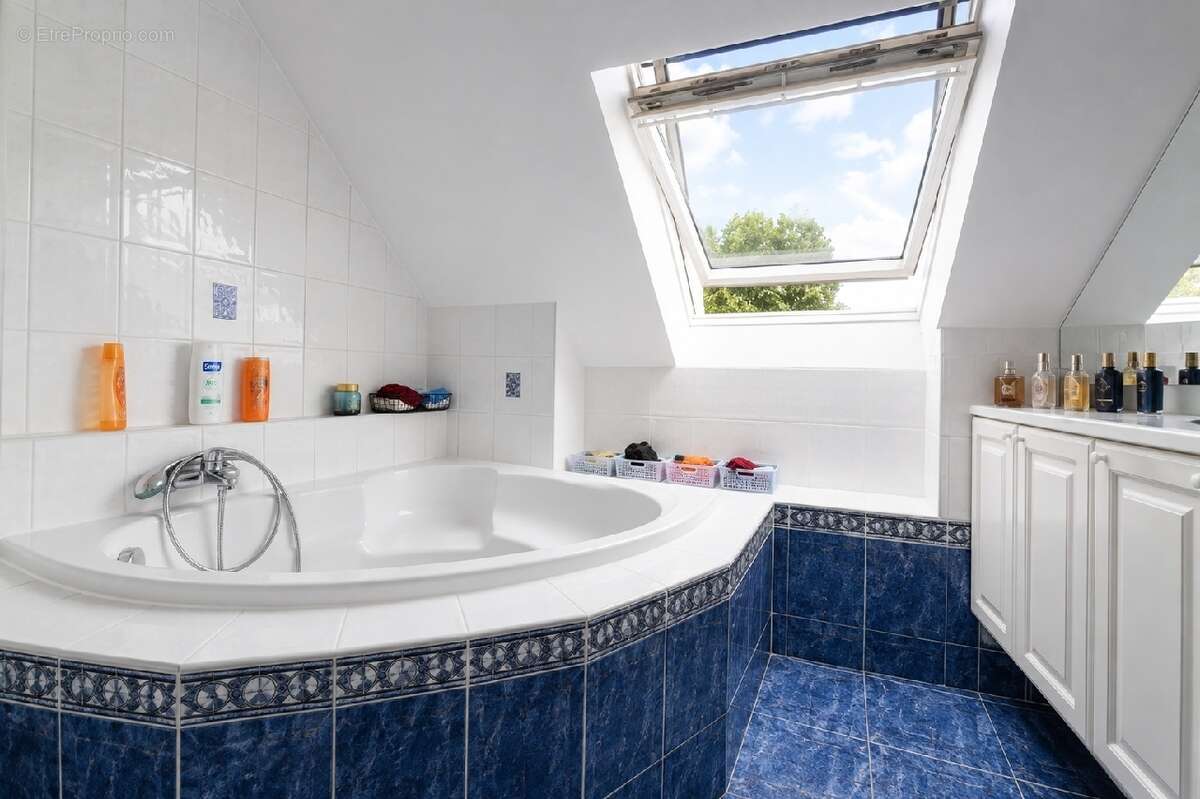 Maison 105 m² à Villecresnes  - photo 12