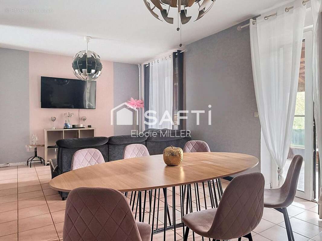 Photo 2 - Maison à NEUVES-MAISONS