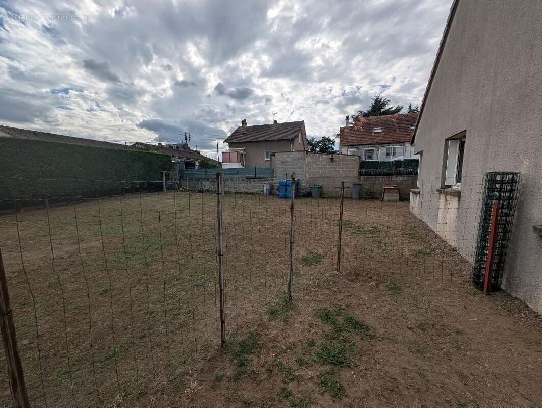 Maison à CHATELLERAULT