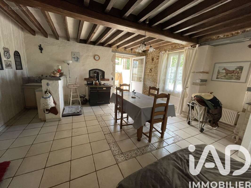 Maison 140 m² à Menou  - photo 3