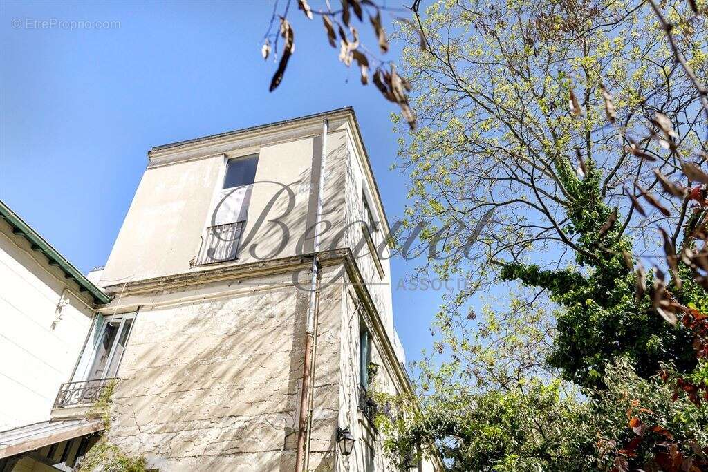 Maison à PARIS-14E