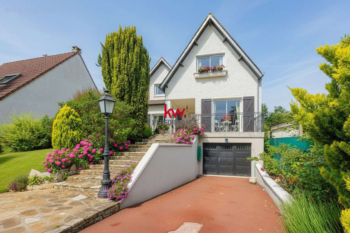 Maison 172 m² à Eaubonne  - photo 2