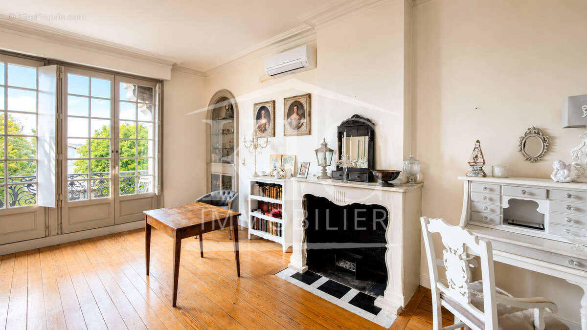 Appartement à CARCASSONNE