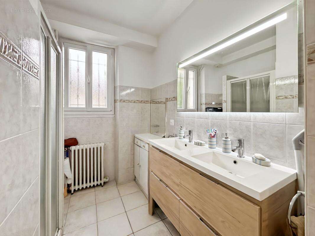 Maison à RAZAC-SUR-L&#039;ISLE