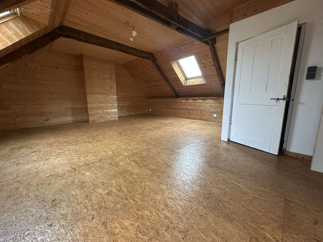 Maison à LA CHAPELLE-NEUVE