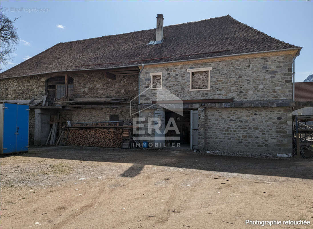Autre à POLIGNY