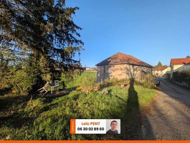 Maison à CHATEL-MONTAGNE