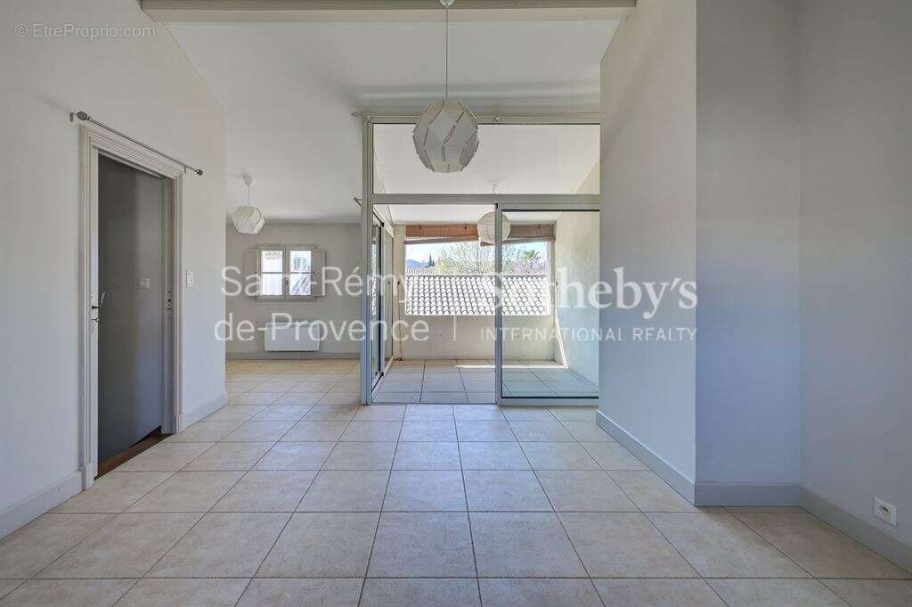 Saint-Rémy-de-Provence – Résidence privée à pied du centre du village - photo 10