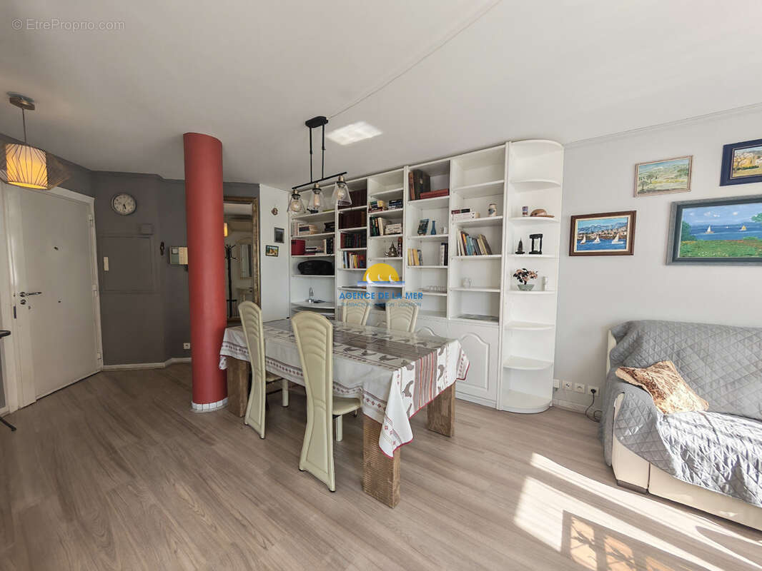Appartement à FREJUS