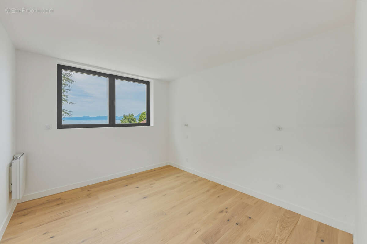 Exclusivité - Duplex de 4 pièces de haut standing au bord du lac Leman à Excenevex - photo 4