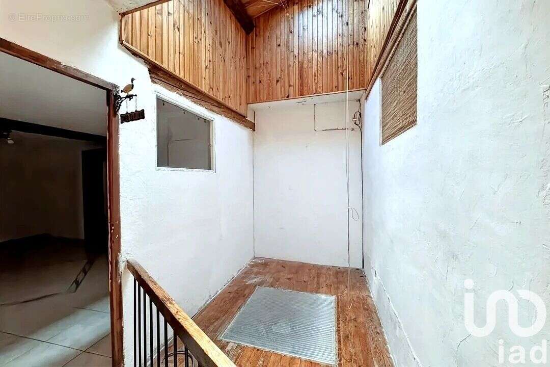 Maison 266 m² à Montferrier  - photo 8