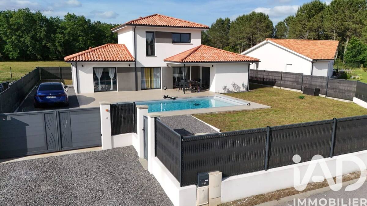 Photo 1 - Maison à PARENTIS-EN-BORN
