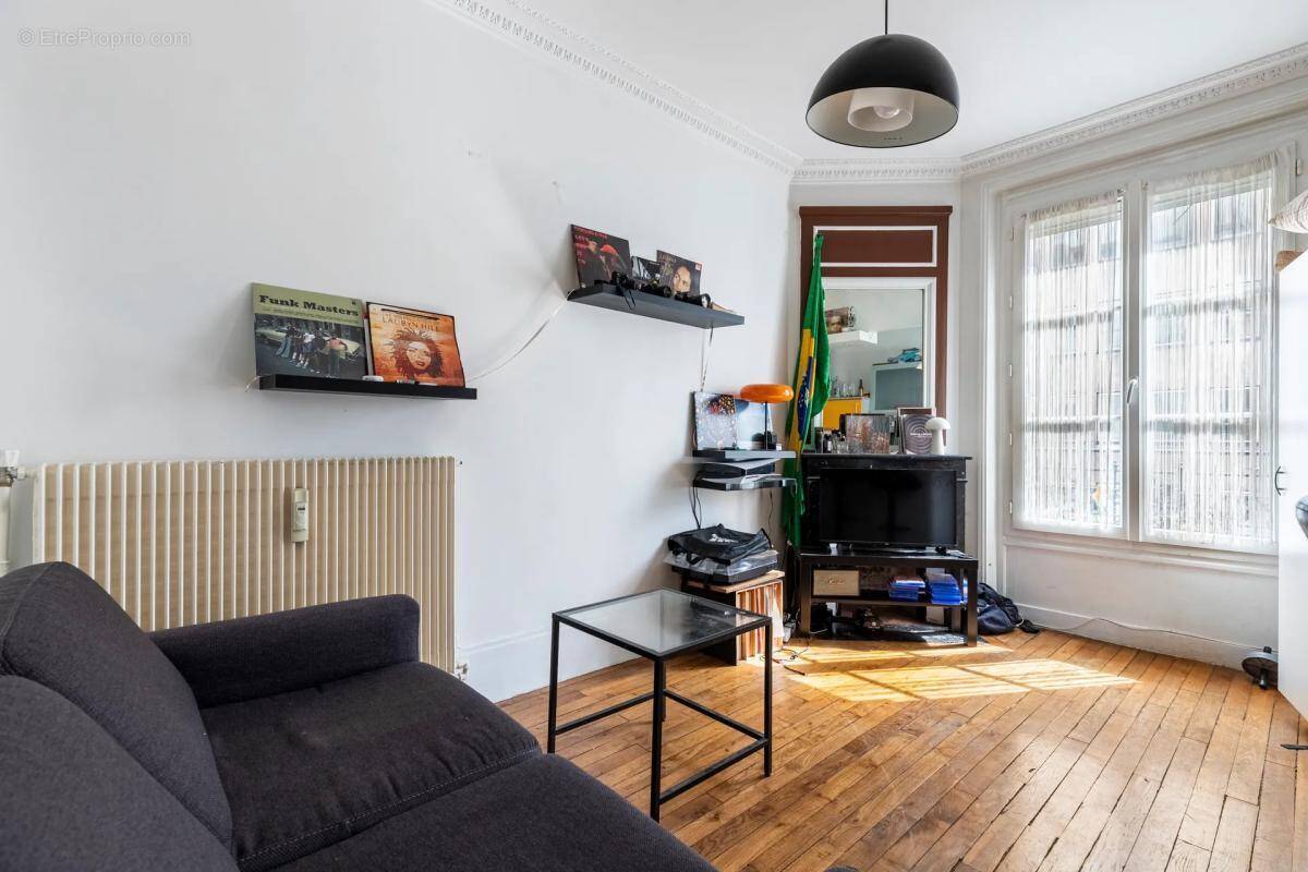 Appartement à PARIS-19E