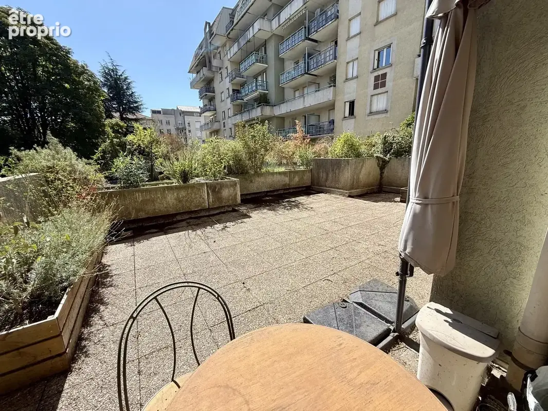 Grenoble – polygone – t2 avec terrasse de plus de 45 m² - photo 7