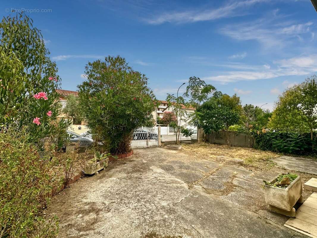 Toulouse Croix de Pierre - Maison T4 de 125m2 avec Jardin - photo 10