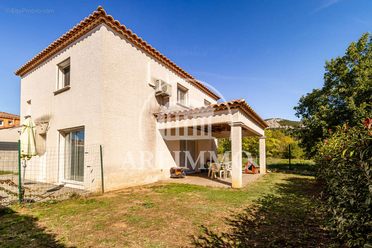 Maison à SAINT-BAUZILLE-DE-PUTOIS