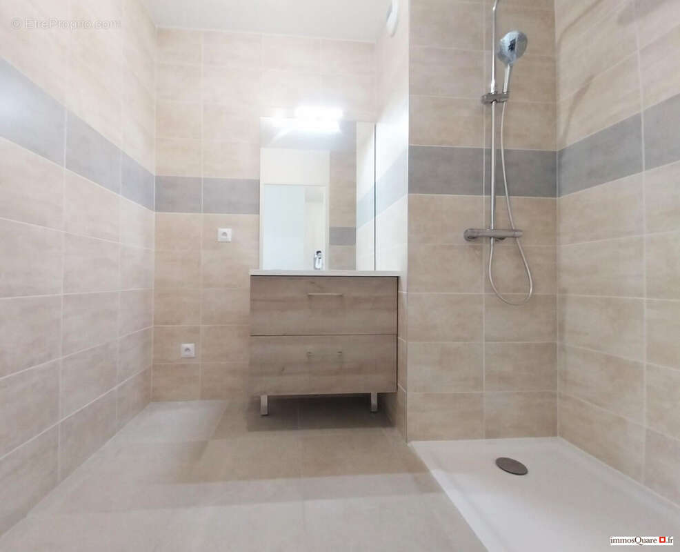 Appartement à MEYLAN