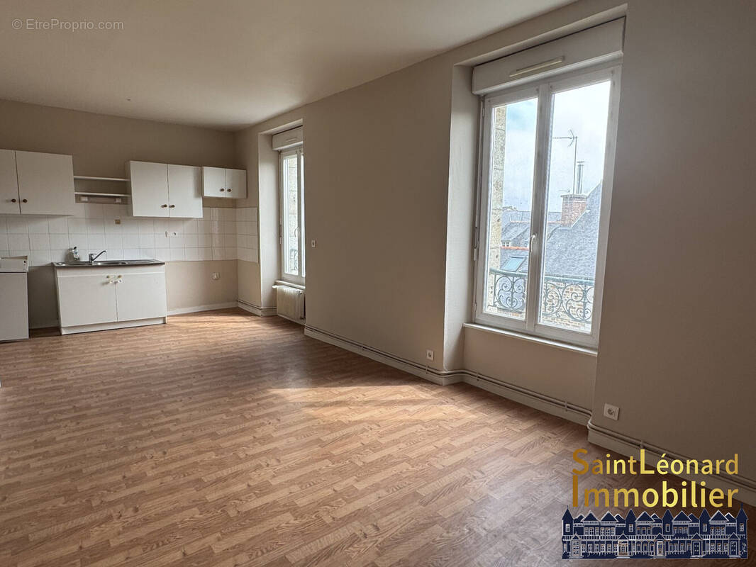 Appartement à FOUGERES
