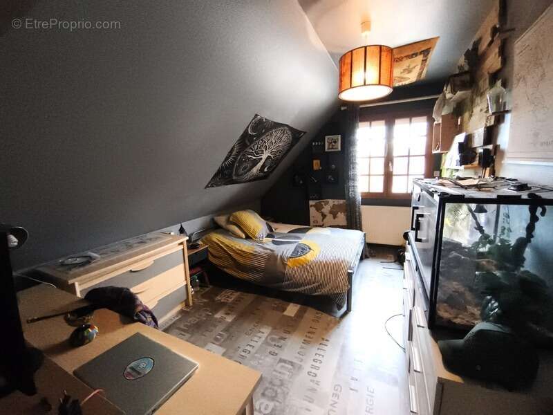 Maison à MILLY-SUR-THERAIN